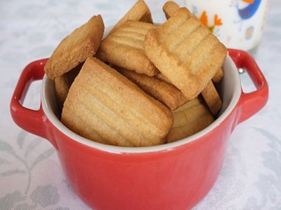 Bebek Bisküvileri